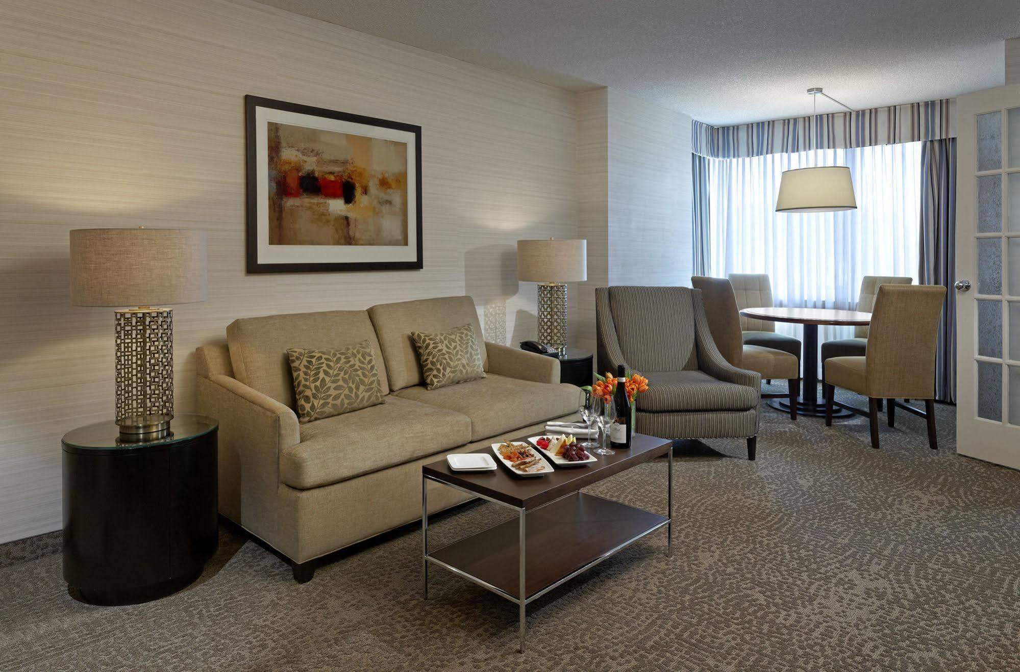 Cambridge Suites Τορόντο Εξωτερικό φωτογραφία